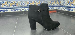 Botines negros tacón alto talla 38