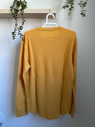 Jersey Hollister Amarillo Talla M