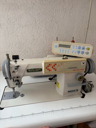 Máquina de coser Siruba con cortahilos