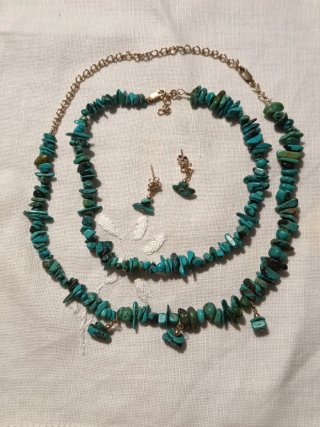 8 Collares cortos variados