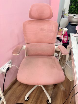 URGE Silla ergonómica rosa con reposacabezas