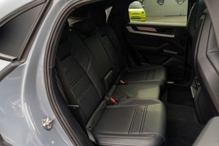 PORSCHE CAYENNE COUPE E-HYBRID 470 CV