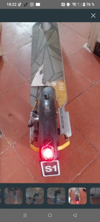 Patinete Eléctrico con Luz Frontal