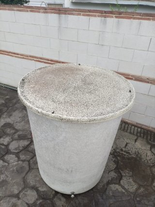 Depósito de Agua Vertical