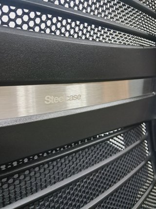 Silla STEELCASE THINK V2 ergonómica profesional