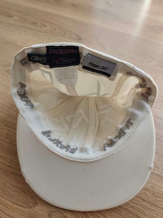 Boné Reebok Branco com Bordado