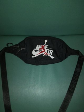 Riñonera Nike Air Jordan