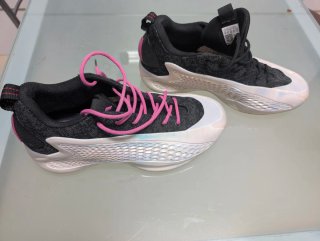Adidas AE1 Low Zapatillas Negras y Rosas