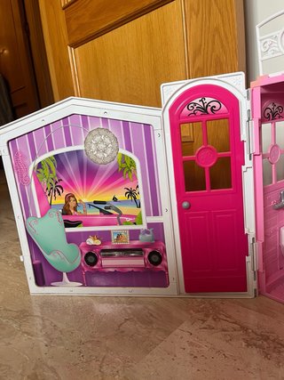 Casa maletín de Barbie