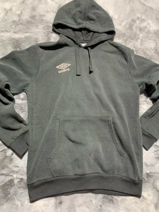 Sudadera Umbro Negra con Capucha