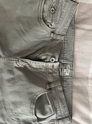 Pantalones anchos grises