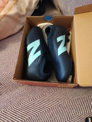 Botas de Fútbol New Balance