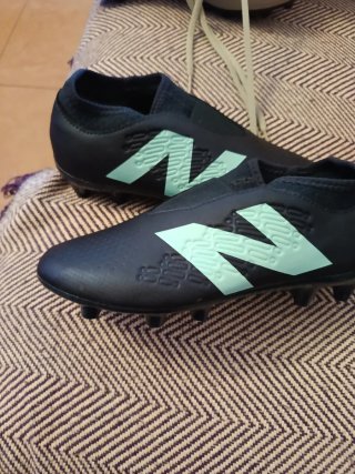 Botas de Fútbol New Balance