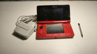 Nintendo 3DS Roja + cargador + palito