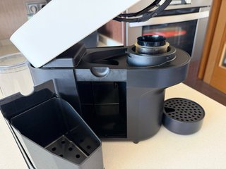 Cafetera Nespresso Vertuo (negociable) (recoger)
