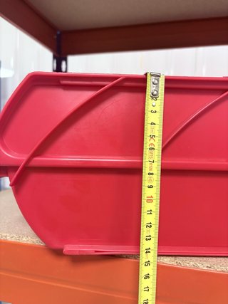 Cassetti in plastica per scaffalature (rosso e blu)