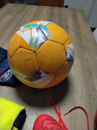 Lote de fútbol: Balón, botas y equipación