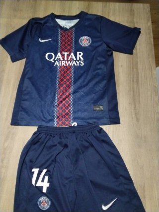 Lote de fútbol: Balón, botas y equipación