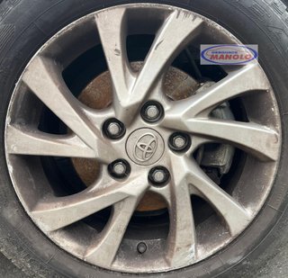 JUEGO LLANTAS Toyota Auris (E18)(10.2012->)
