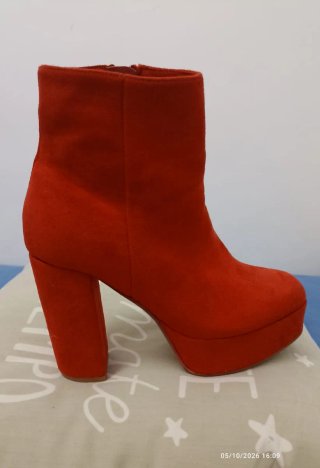Botines Rojos de Tacón