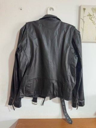 Chaqueta motero piel genuina con cinturón