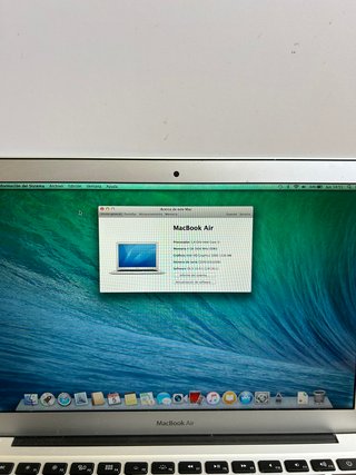 Apple MacBook Air A1466 (2015)