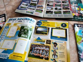 Lote Álbumes y Cromos Fútbol LaLiga