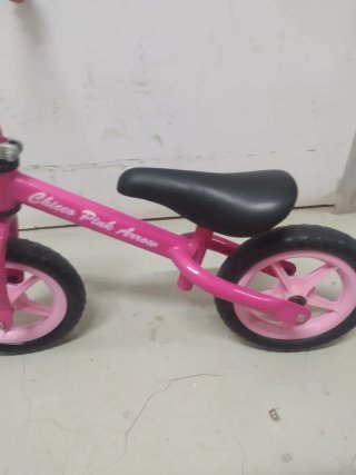 Bicicleta sin pedales Chicco Pink Arrow