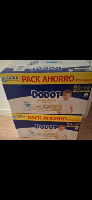 2 Packs de Fraldas Dodot Sensitive Tamanho 5+