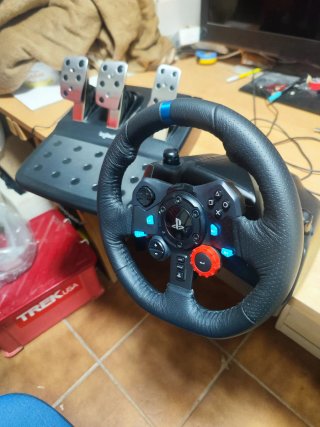 Volante Logitech G29 PS5 con GT7
