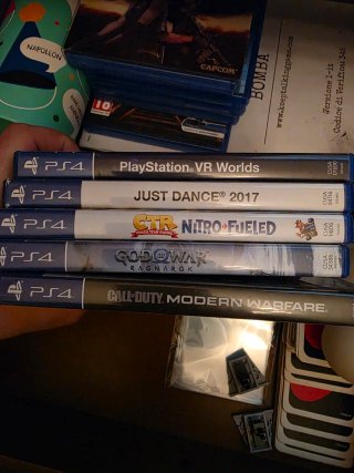 PS4 Pro 1TB e PlayStation VR