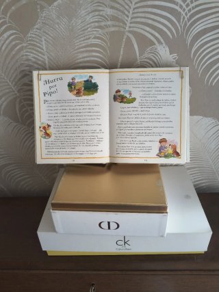 LIBRO 365 CUENTOS Y RIMAS PARA NIÑOS.