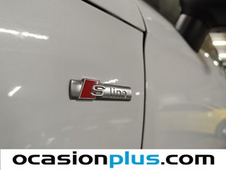 Audi A1 Adrenalin 1.0 TFSI 70 kW (95 CV)