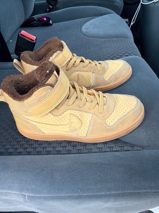 Zapatillas Bota Nike Beige talla 32