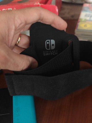 Nintendo Switch OLED Azul y Rojo
