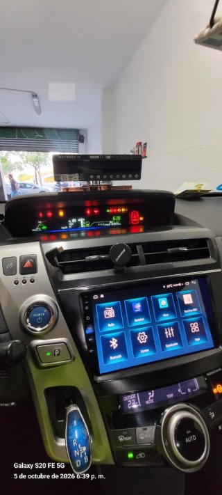 Toyota Prius+ 2017