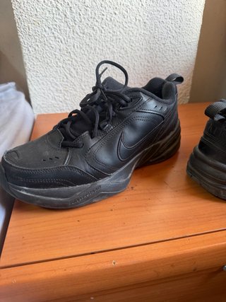 Nike Air Max Monarch Talla 42