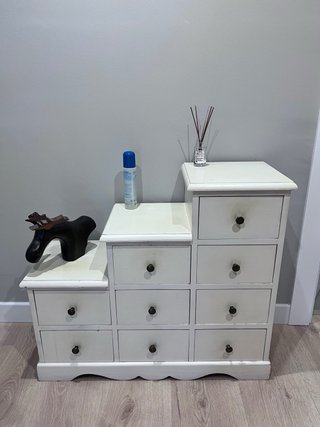 Mueble en escalera con cajones