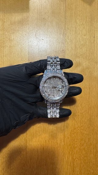 Reloj Iced Out Plateado con diamantes