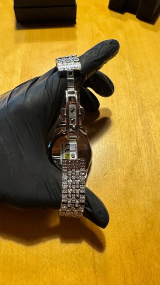 Reloj Iced Out Plateado con diamantes