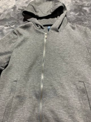 Sudadera con capucha y cremallera Zara gris
