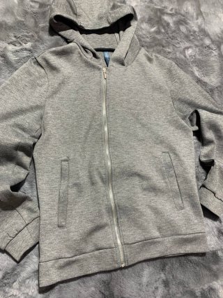 Sudadera con capucha y cremallera Zara gris