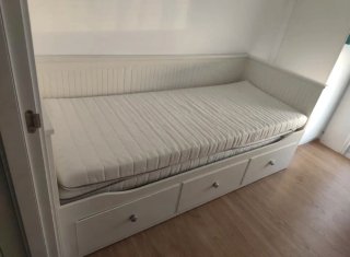 Diván IKEA HEMNES con 3 cajones