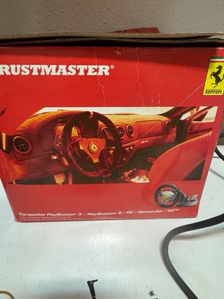 Volante Ferrari Thrustmaster