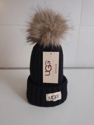 Gorro UGG Negro con pompón