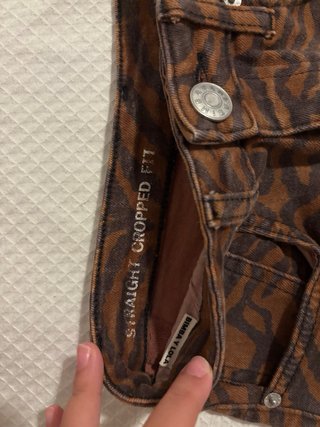 Pantalón Jeans Rectos Animal Print Bimba y Lola