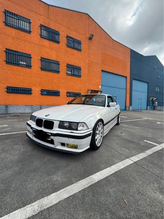 BMW 325i Coupe
