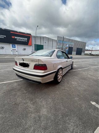 BMW 325i Coupe