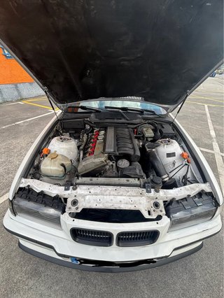 BMW 325i Coupe