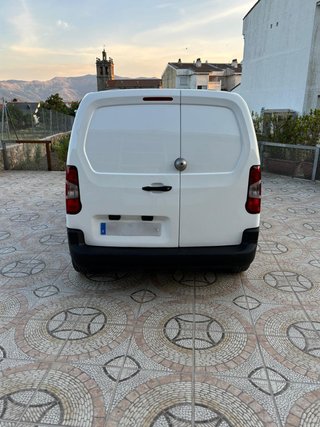 Peugeot Partner 2021